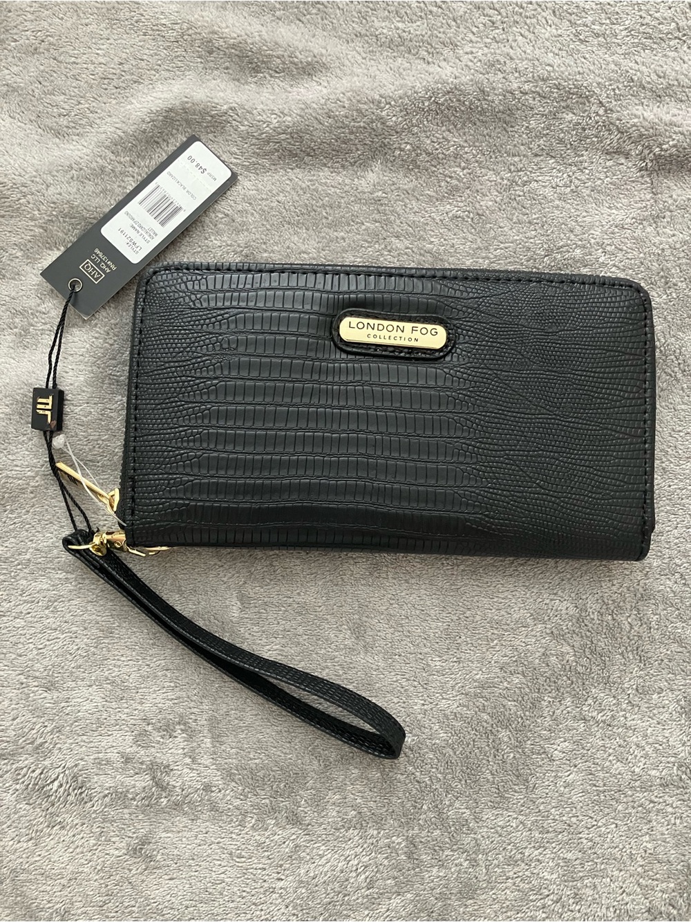 NWT London Fog Black Adalia Lizard Zip Around Wallet